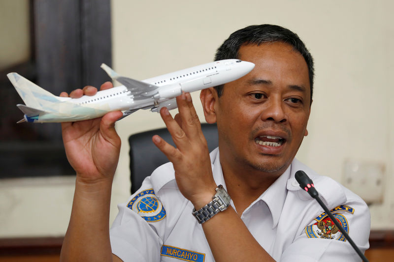 © Reuters. تقرير إندونيسي: طائرة ليون إير لم تكن مؤهلة للطيران قبل يوم من سقوطها