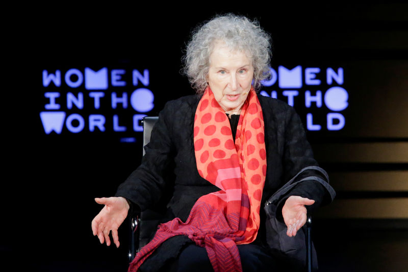 © Reuters. Margaret Atwood está escribiendo la secuela de "El cuento de la criada"
