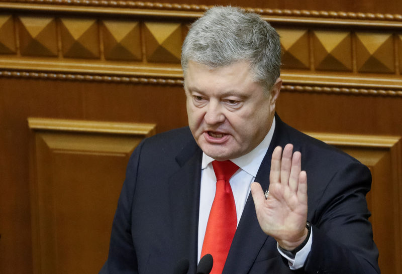 © Reuters. الرئيس الأوكراني: سنفرض قيودا على المواطنين الروس