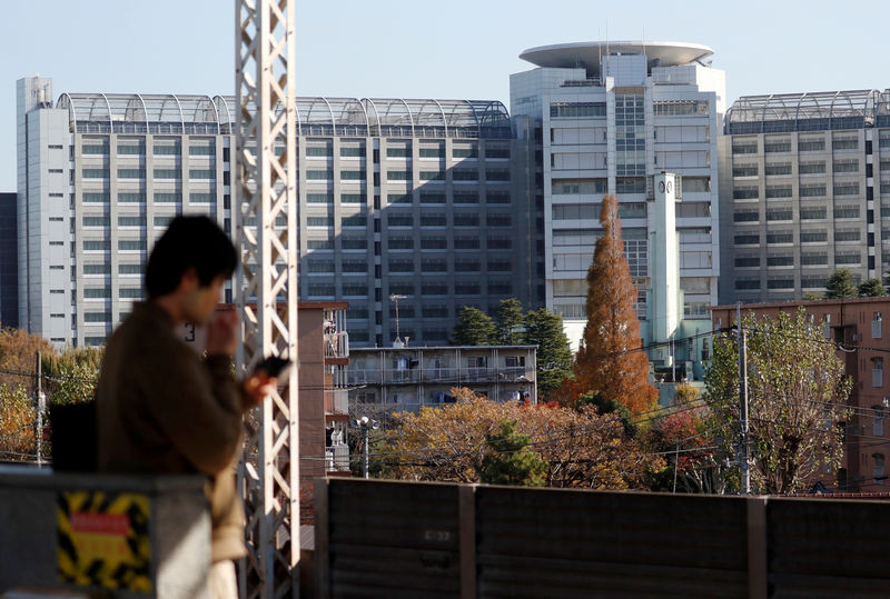 © Reuters. The Tokyo Detention Center is seen from a station in Tokyo