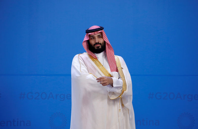 © Reuters. ولي العهد السعودي يلتقي الرئيس الصيني في قمة العشرين