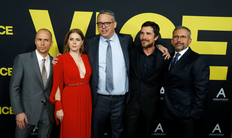 © Reuters. Diretor Adam McKay posa para foto com elenco do filme 