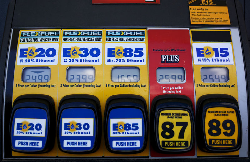 © Reuters. FILE PHOTO: A gas pump displays the price for E15, a gasoline with 15 percent of ethanol, and various other ethanol blends at a gas station in Nevada