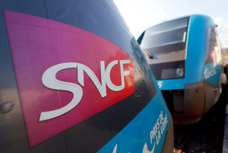 © Reuters. The logo of SNCF is pictured on a train at the French state-owned railway company SNCF station in Chantonnay