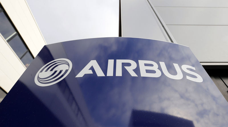 © Reuters. AIRBUS DIT COOPÉRER AVEC LES ENQUÊTEURS AMERICAINS ANTICORRUPTION