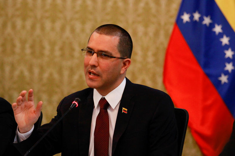 © Reuters. Venezuela y Colombia expulsan altos cargos consulares en un nuevo capítulo de choques diplomáticos