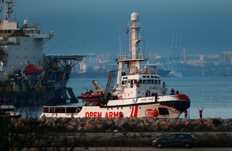 © Reuters. Llega a España el buque Open Arms con 308 migrantes a bordo
