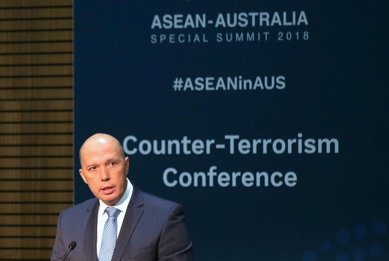 © Reuters. أستراليا تصر على سحب الجنسية من رجل تتهمه بتجنيد أفراد للدولة الإسلامية