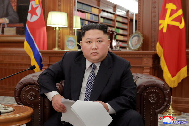 © Reuters. Il leader nord coreano Kim Jong Un fotografato a Pyongyang