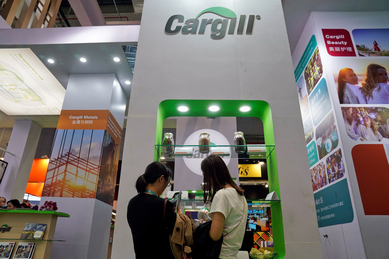 © Reuters. A Cargill sign is seen during the China International Import Expo (CIIE), at the National Exhibition and Convention Center in Shanghai