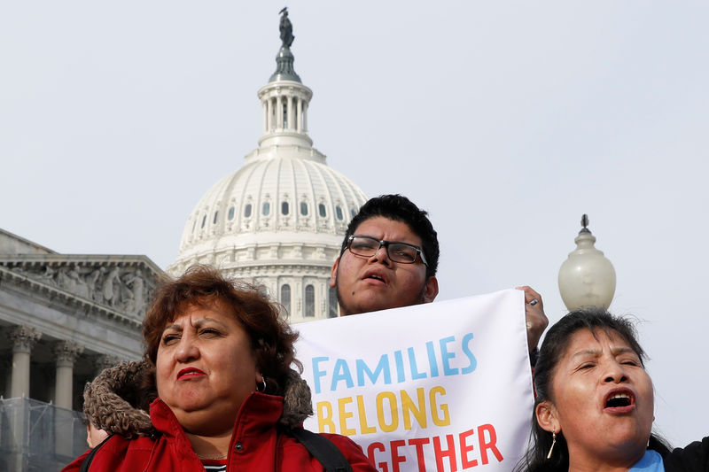 © Reuters. Ativistas dos direitos de imigração se reúnem no Capitólio em Washington