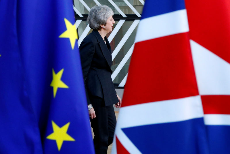© Reuters. La mayoría de miembros del Partido Conservador británico se opone al acuerdo de Brexit de May