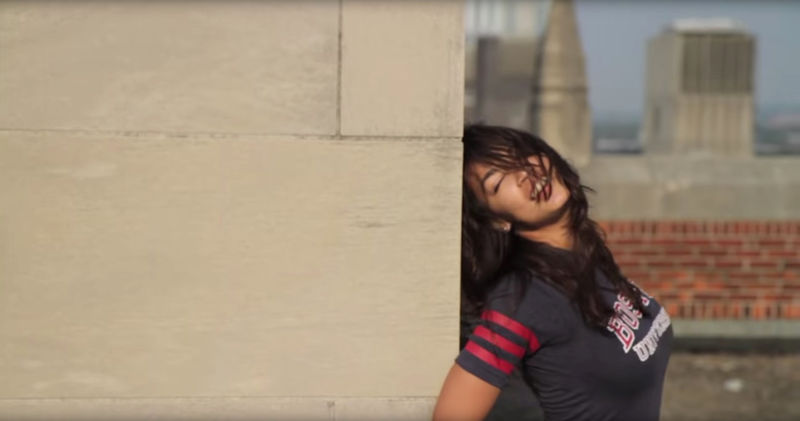 © Reuters. Alexandria Ocasio-Cortez dances in a video shot in Boston Massachusetts