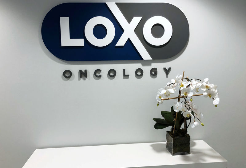 © Reuters. FILE PHOTO: Orchid stands on a table at the entrance to Loxo Oncology headquarters in Stamford