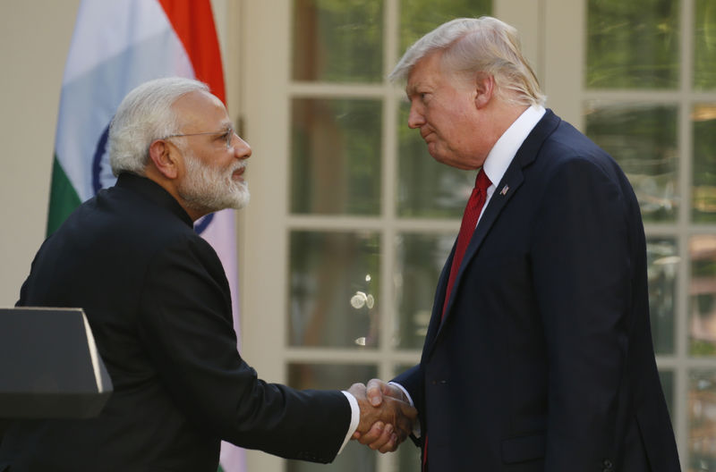 © Reuters. البيت الأبيض: ترامب ومودي يناقشان التجارة وأفغانستان