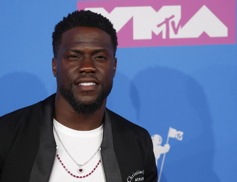 © Reuters. Cómico Kevin Hart descarta ser anfitrión de los premios Oscar este año