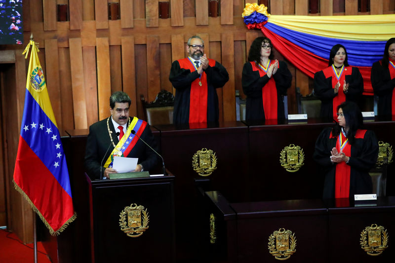 © Reuters. Venezuelan President Nicolas Maduro's swearing-in ceremony in Caracas