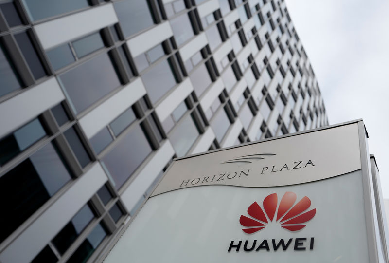 © Reuters. Logo of Huawei is seen in front of the local offices of Huawei in Warsaw