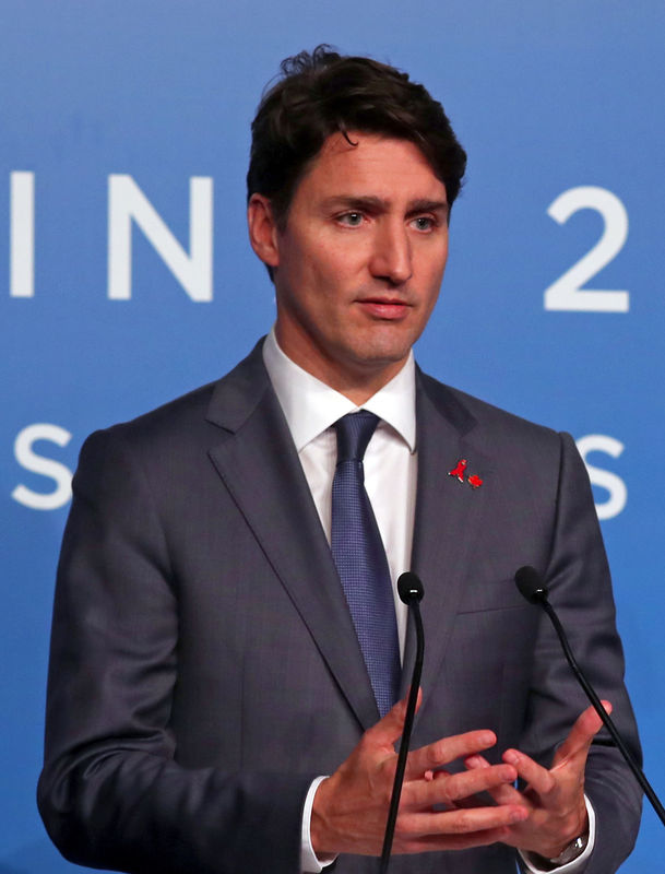 © Reuters. رئيس وزراء كندا يؤكد أن بلاده منحت اللجوء للفتاة السعودية التي فرت من أسرتها