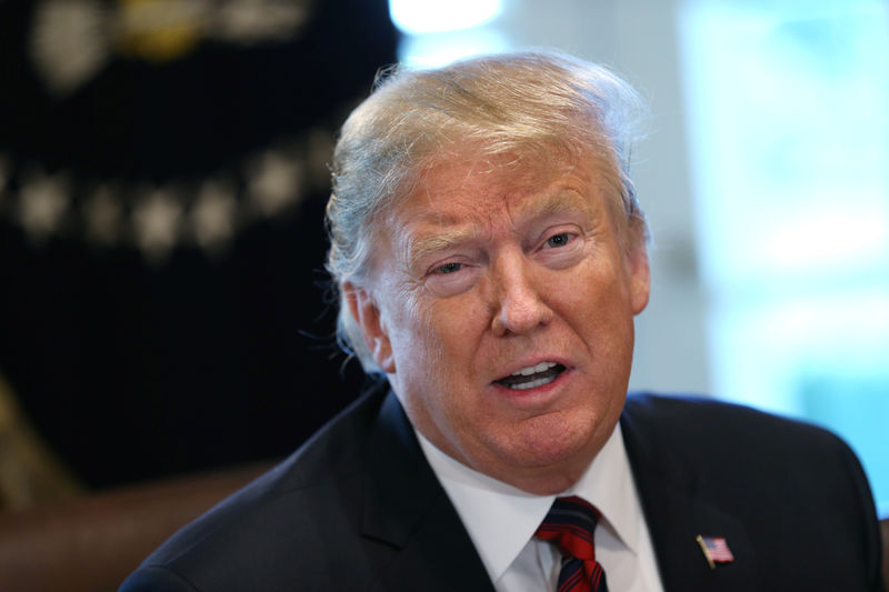 © Reuters. Presidente dos EUA Trump participa de mesa-redonda sobre segurança de fronteira na Casa Branca em Washington