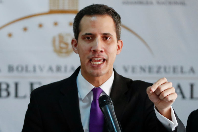 © Reuters. البرازيل تعترف بزعيم المعارضة في فنزويلا رئيسا