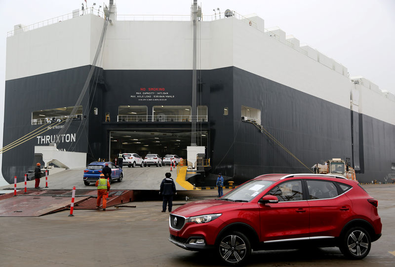 © Reuters. تراجع مبيعات السيارات بالصين للمرة الأولى منذ التسعينيات