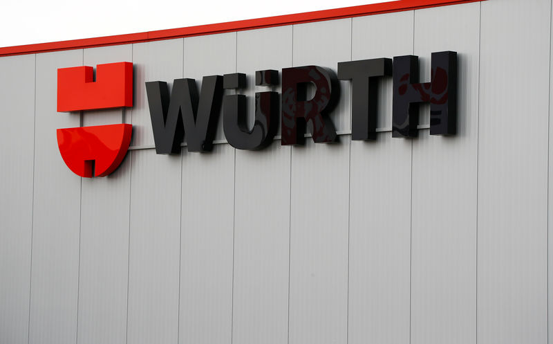 © Reuters. The logo of German connection materials group Wuerth is pictured in Magdeburg