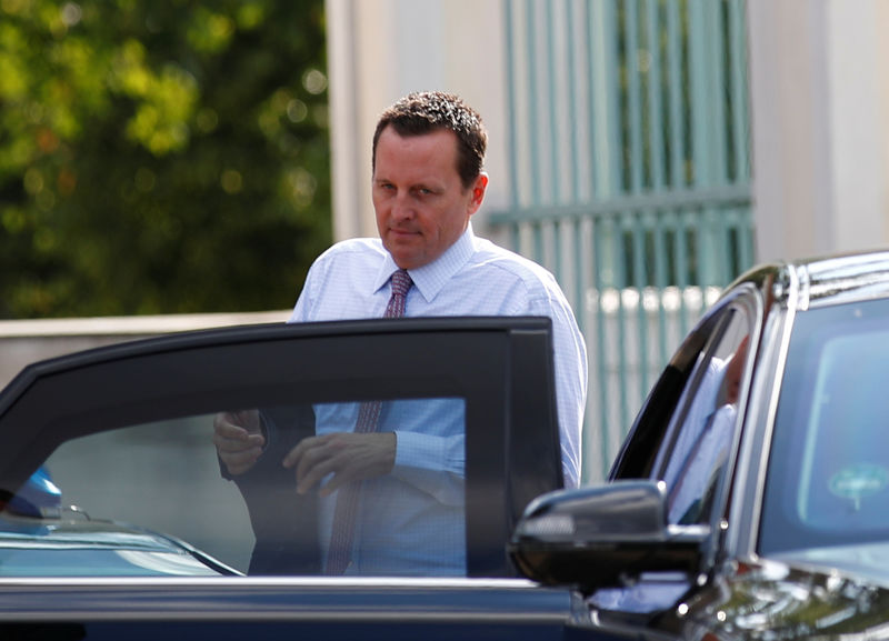© Reuters. U.S. ambassador to Germany Richard Grenell leaves after German Chancellor Angela Merkel received diplomatic corps, in Meseberg