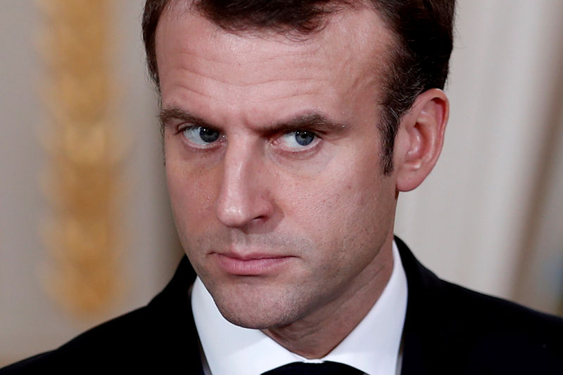 © Reuters. Macron 2.0: el presidente francés busca pulsar el botón de reinicio con un debate nacional