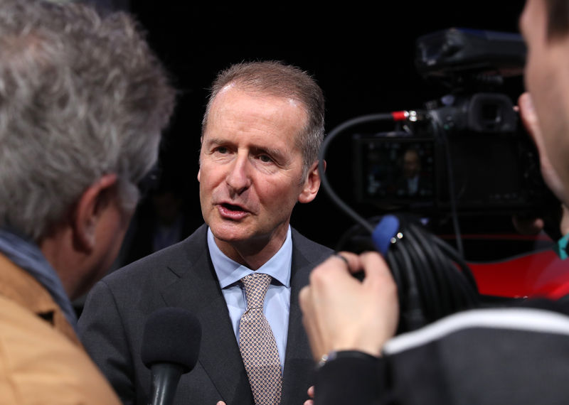 © Reuters. VW's Diess speaks at the North American International Auto Show in Detroit, Michigan