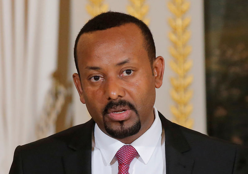 © Reuters. FILE PHOTO: Ethiopian Prime Minister Abiy Ahmed speaks during a media conference at the Elysee Palace in Paris