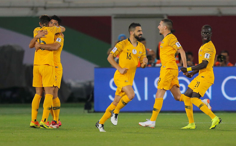 © Reuters. سوريا تخسر 3-2 بعد كفاح أمام أستراليا وتودع كأس آسيا