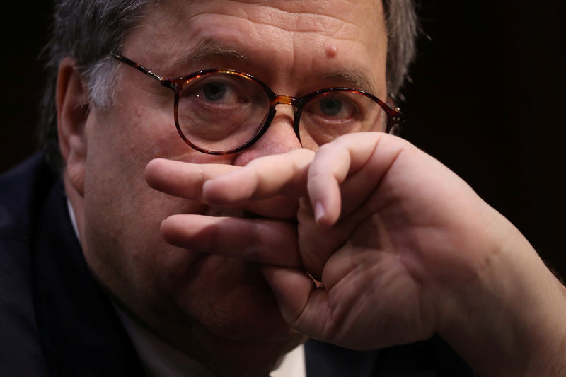 © Reuters. William Barr testifies before Senate Judiciary hearing on his nomination to be U.S. attorney general in Washington