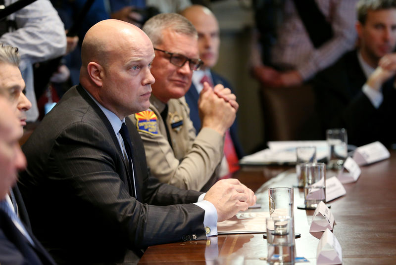 © Reuters. U.S. President Donald Trump holds a meeting about border security at the White House in Washington, U.S.