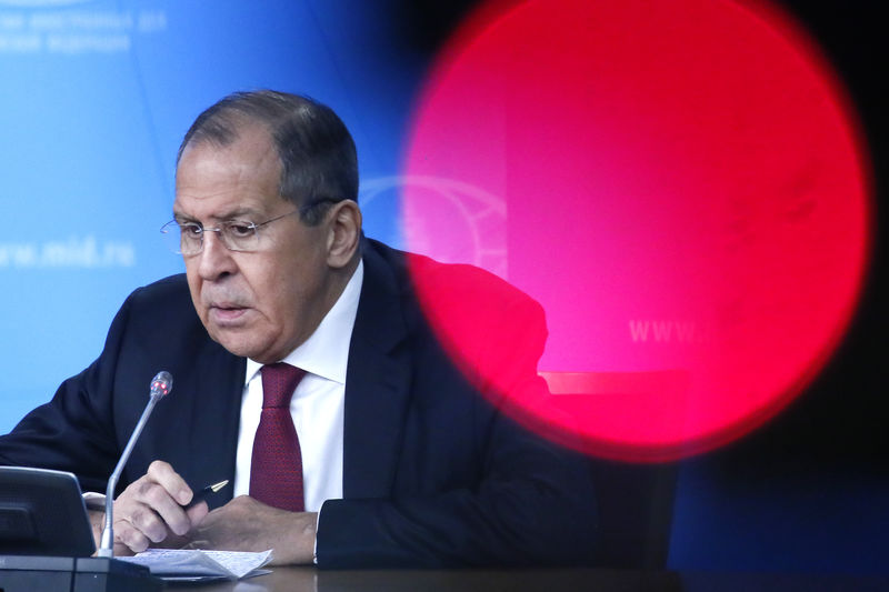 © Reuters. Russia's Foreign Minister Lavrov speaks during the annual news conference in Moscow