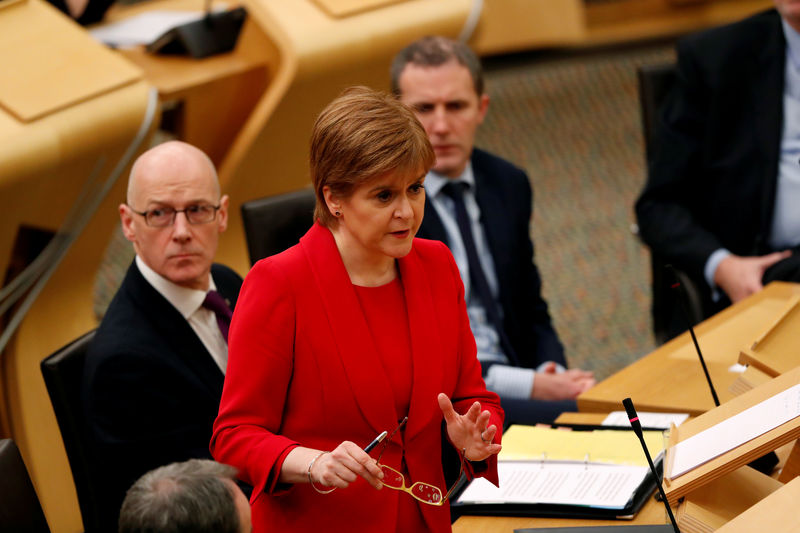 © Reuters. Scotland's First Minister Nicola Sturgeon makes a statement to the Scottish Parliament in Edinburgh, Scotland