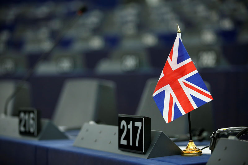 © Reuters. A Union Jack flag is seen on the desk of a MEP ahead of a debate on BREXIT at the European Parliament in Strasbourg