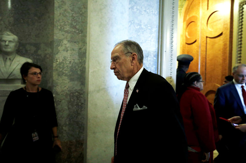 © Reuters. FILE PHOTO: U.S. Senate Judiciary Committee Chairman Grassley leaves the Senate chamber during Kavanaugh nomination debate on Capitol Hill in Washington