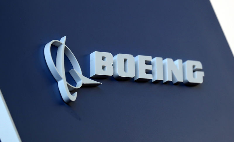 © Reuters. FILE PHOTO: Boeing logo LABACE in Sao Paulo