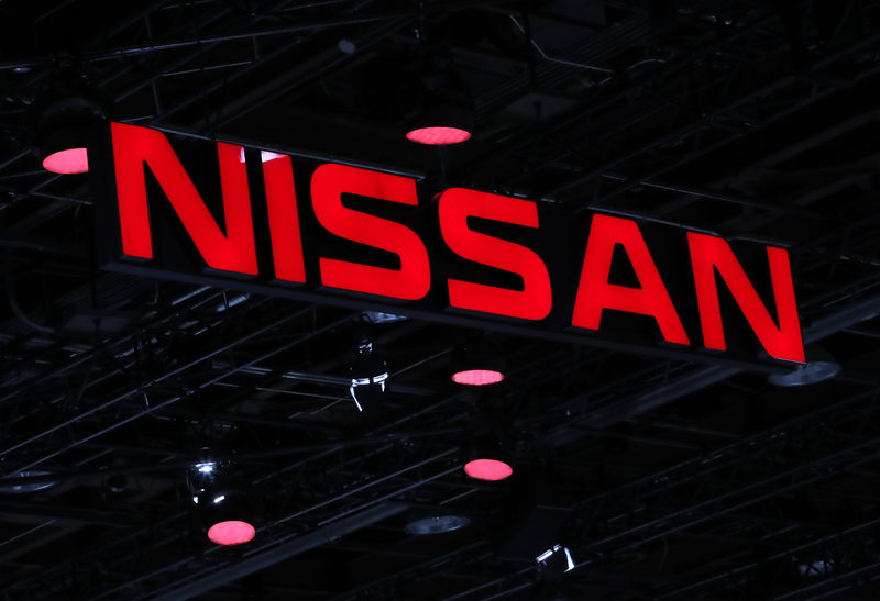 © Reuters. Nissan logo displayed at the North American International Auto Show in Detroit, Michigan