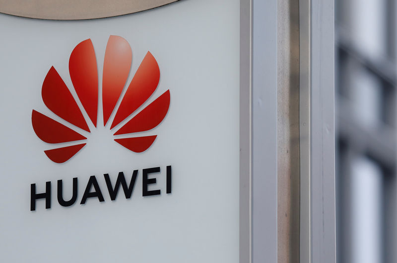 © Reuters. FILE PHOTO: Logo of Huawei is seen in front of the local offices of Huawei in Warsaw