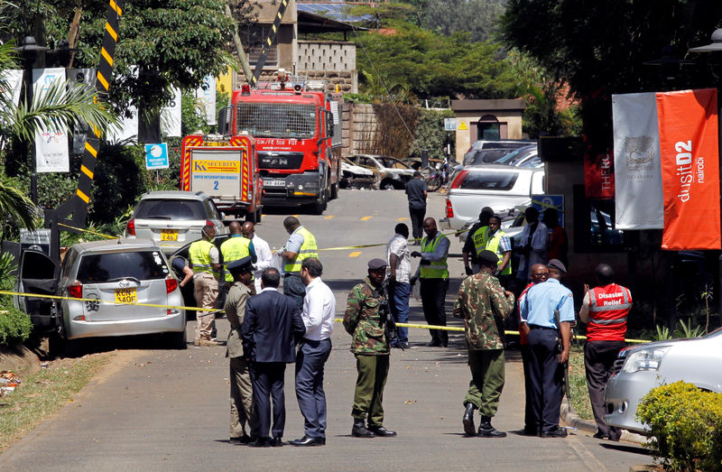 © Reuters. الشرطة الكينية تعتقل 9 فيما يتصل بهجوم فندق نيروبي