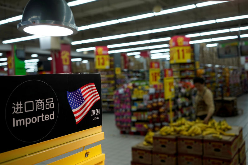 © Reuters. بلومبرج: الصين تعرض زيادة وارداتها من الولايات المتحدة
