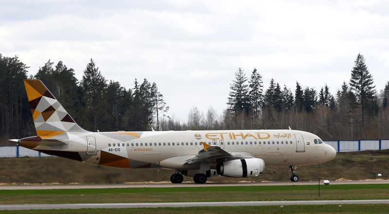 © Reuters. Etihad Airways Airbus A320 plane is seen at the National Airport Minsk