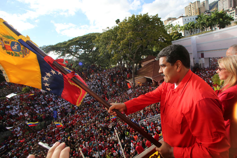 © Reuters. Presidente da Venezuela, Nicolas Maduro, participa de manifestação em apoio a seu governo em Caracas