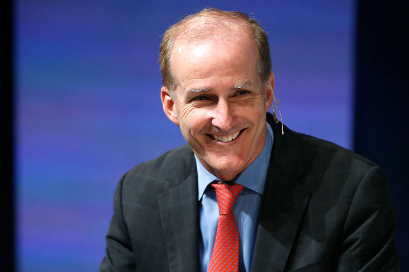 © Reuters. NRG Energy President and CEO David Crane participates in the Washington Ideas Forum, in Washington