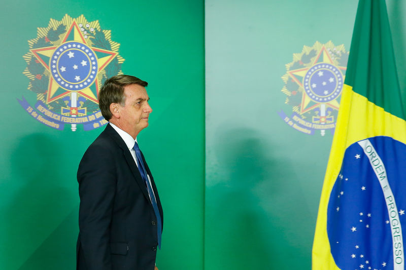 © Reuters. Presidente Jair Bolsonaro no Palácio do Planalto