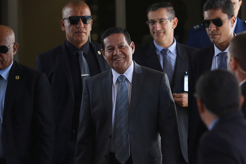 © Reuters. Hamilton Mourão no Palácio do Planalto