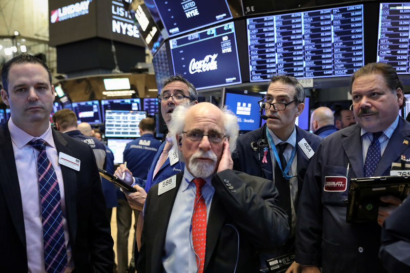 © Reuters. الأسهم الأمريكية تغلق على مكاسب حادة بعد بيان مجلس الاحتياطي
