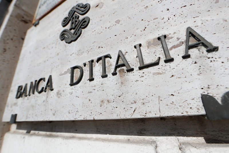 © Reuters. L'insegna di Banca d'Italia a Roma